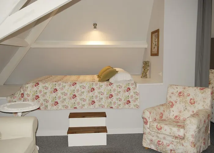 La Grande Maison Bed & Breakfast *