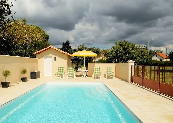 La Grande Maison Bed & Breakfast